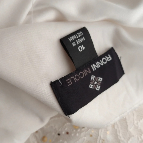 BEAUTIFUL Lace Dress EUC ❤️ - Picture 5 of 10